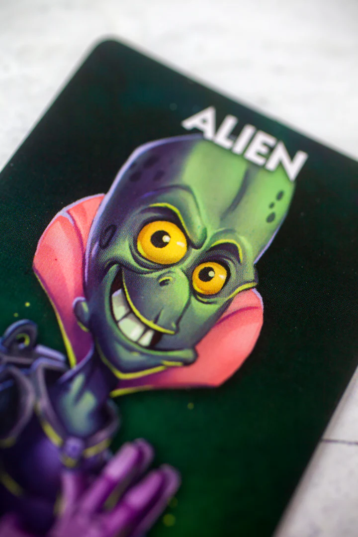 One Night Ultimate Alien - Image 4